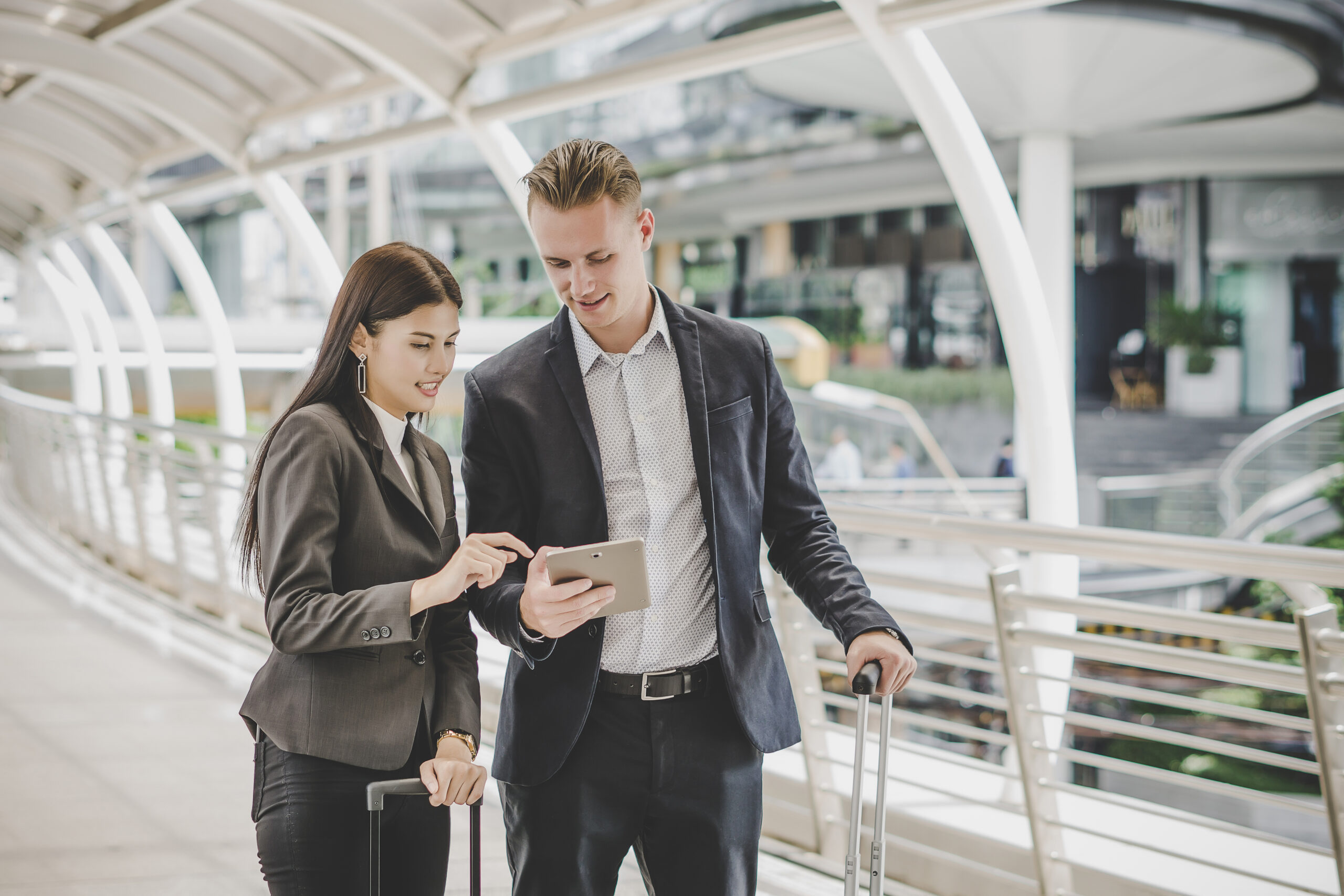 Read more about the article Airport Executive Travel Management: 7 Essential Insights.