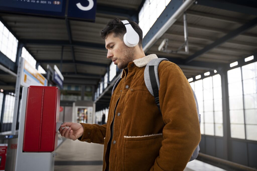 Travel from Milan to Venice by Train